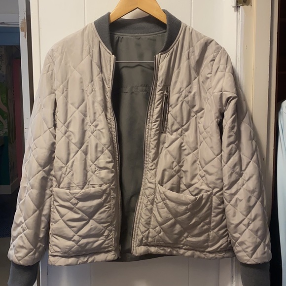 A&F reversible bomber jacket - Picture 3 of 4